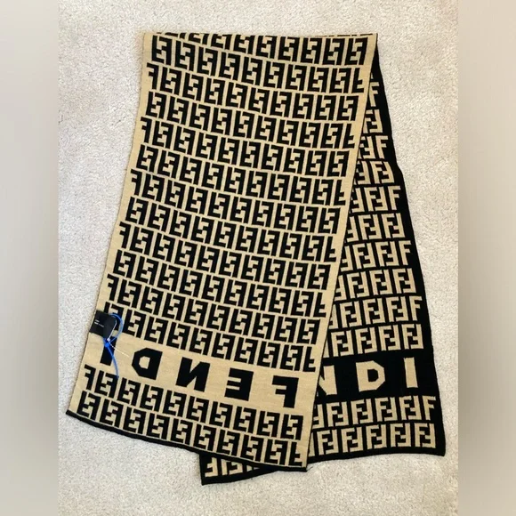 🚫SOLD🚫 Fendi Monogram Logo Unisex Scarf Brown Black Made In Italy Luxury Brand - Picture 3 of 8